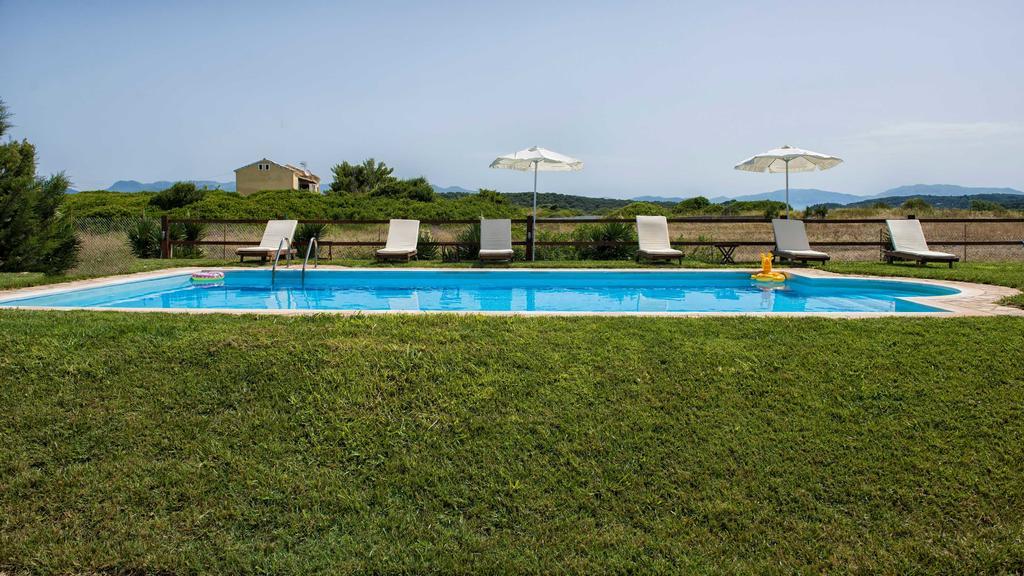 Elli Beach Apartments And Studios Almiros Beach Exterior photo